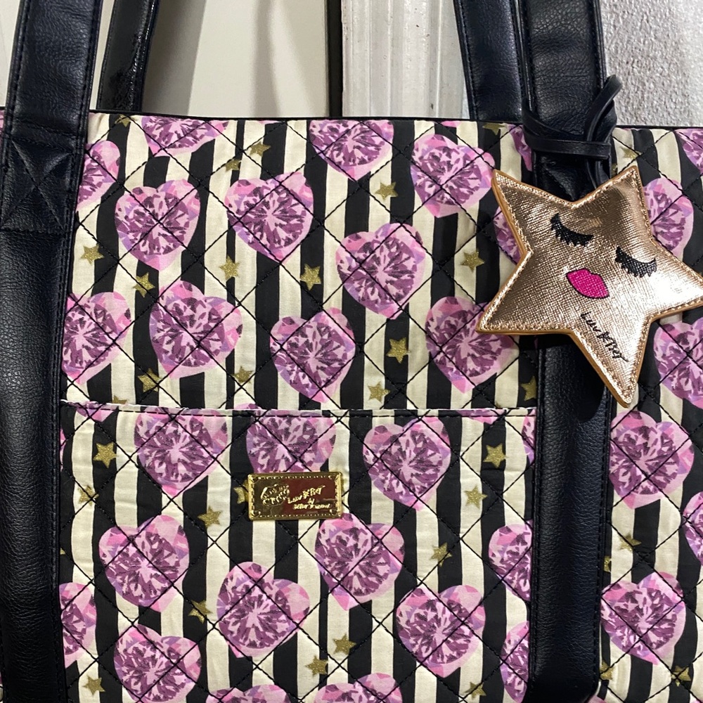 Betsy Johnson quilted black and white stripes with Purple Hearts weekender 18/13 - Picture 3 of 16